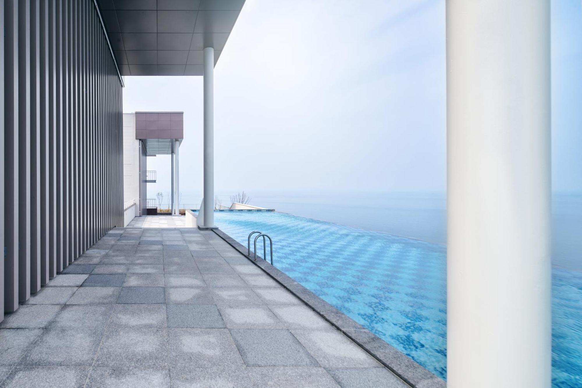 Gangneung Chonpines Ocean Suites Hotel المظهر الخارجي الصورة